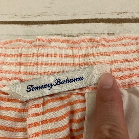 Tommy Bahama Red and White Striped Linen Shorts Size 14 - Picture 2 of 14